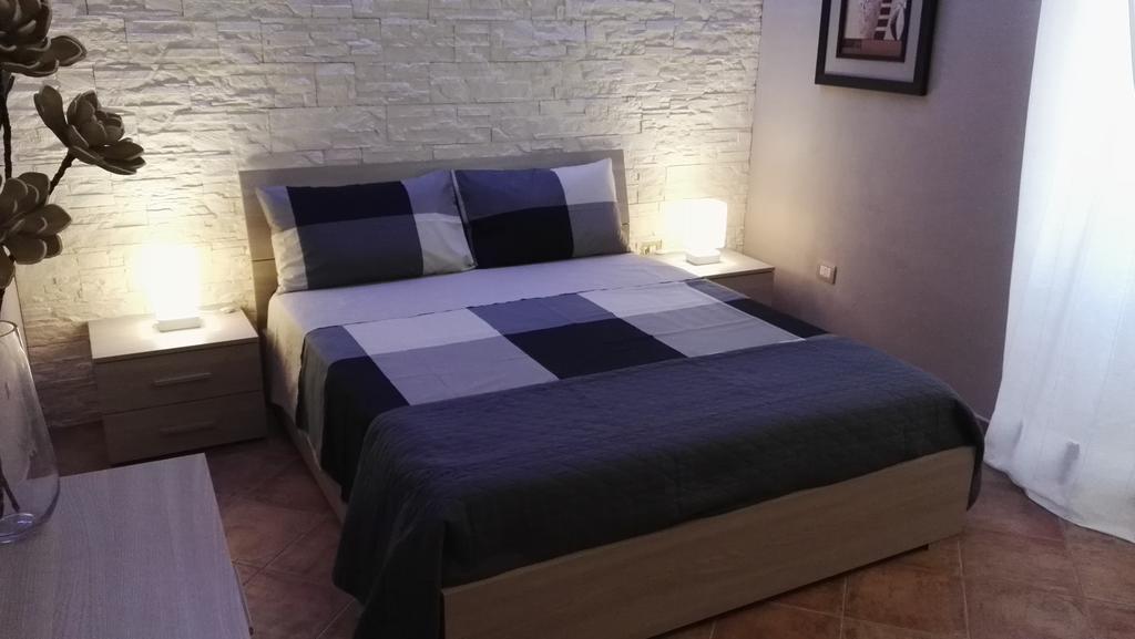 סירקוזה Calarossa Residence מראה חיצוני תמונה